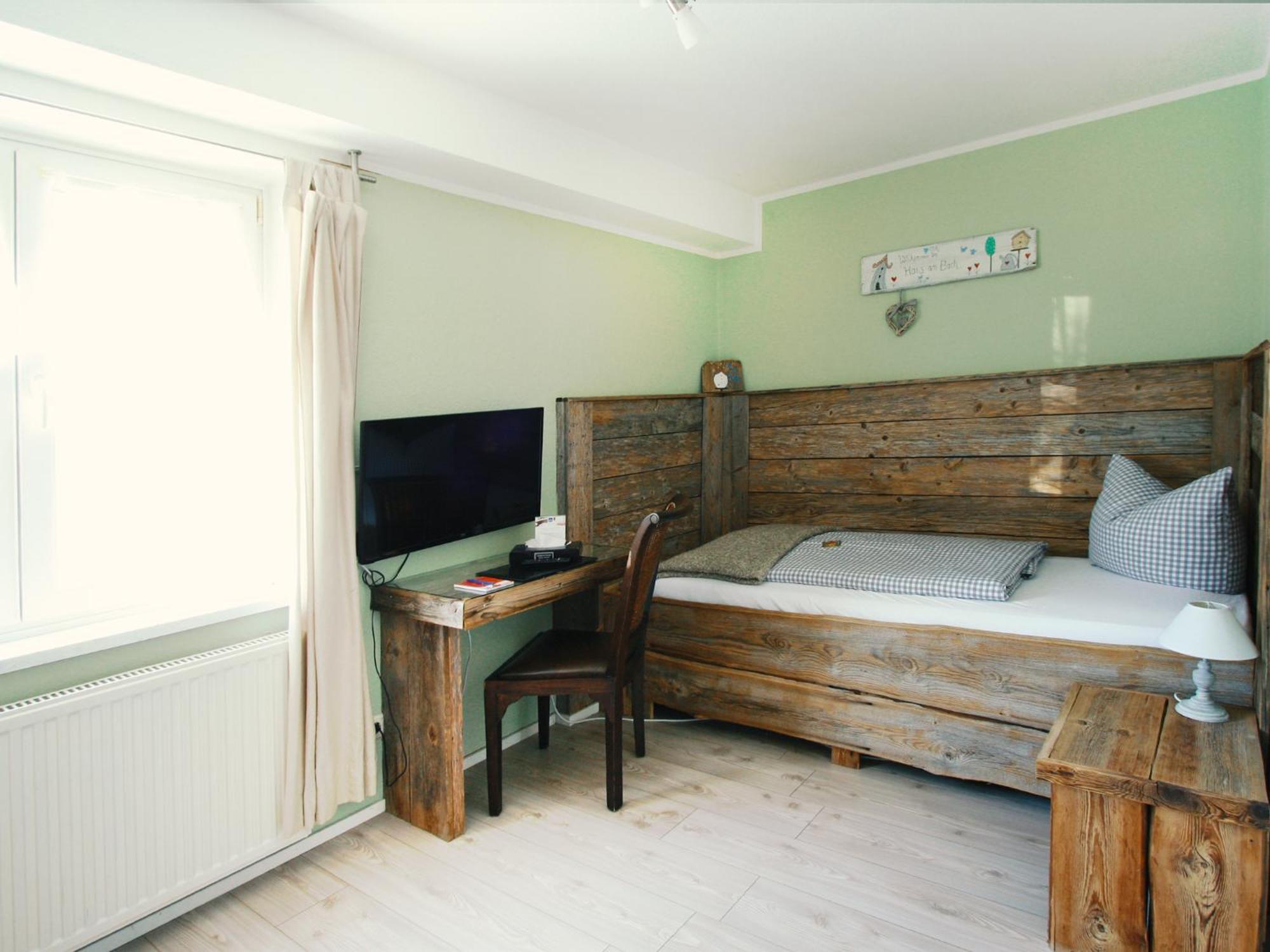 Haus Am Bach - Gemuetliche Pension Hotel อัลเลอร์สเฮาเซิน ภายนอก รูปภาพ